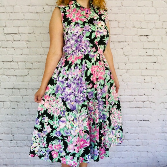 SOLD Vintage Floral 1980s Vibes Button Up Dress - Picture 1 of 6